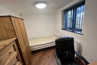 6 bed house, Dale Road, Selly Park, Birmingham, B296AG - Image 4